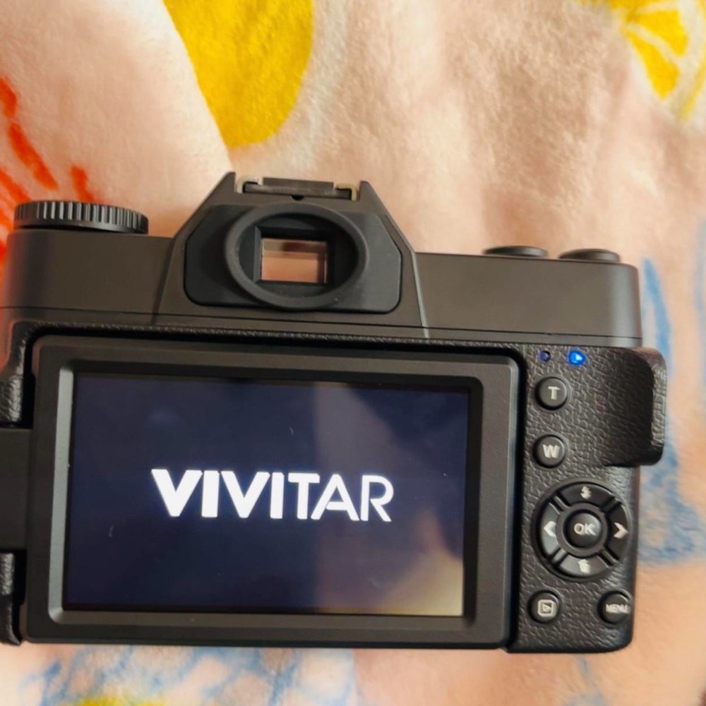 VEC XX100 4K Digital Camera plus two extra lens and bag - Picture 9 of 9